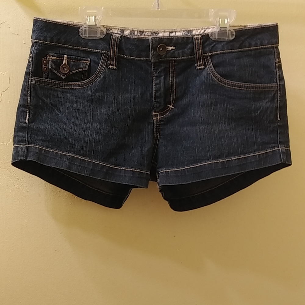 YMI dark navy denim shorts size 9